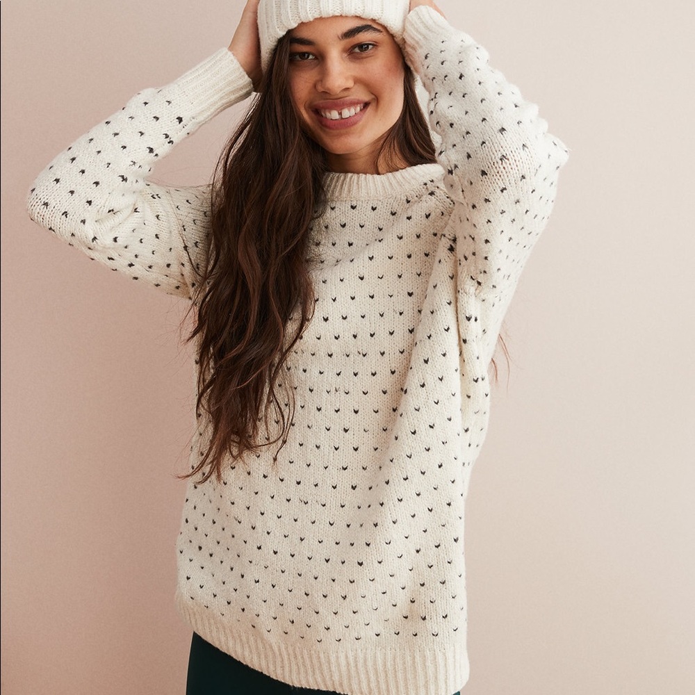 NWOT Aerie Oversized Heart Sweater - White/Cream